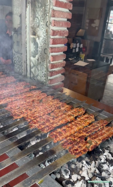 Tarihi Adana Kebapçısı Köşk Tarihi Adana Kebapçısı Köşk