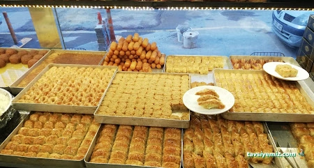 Tatlıcı İzzet
