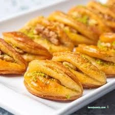 Tatlıcı Mahmut Usta Başiskele Tatlıcı Mahmut Usta Başiskele