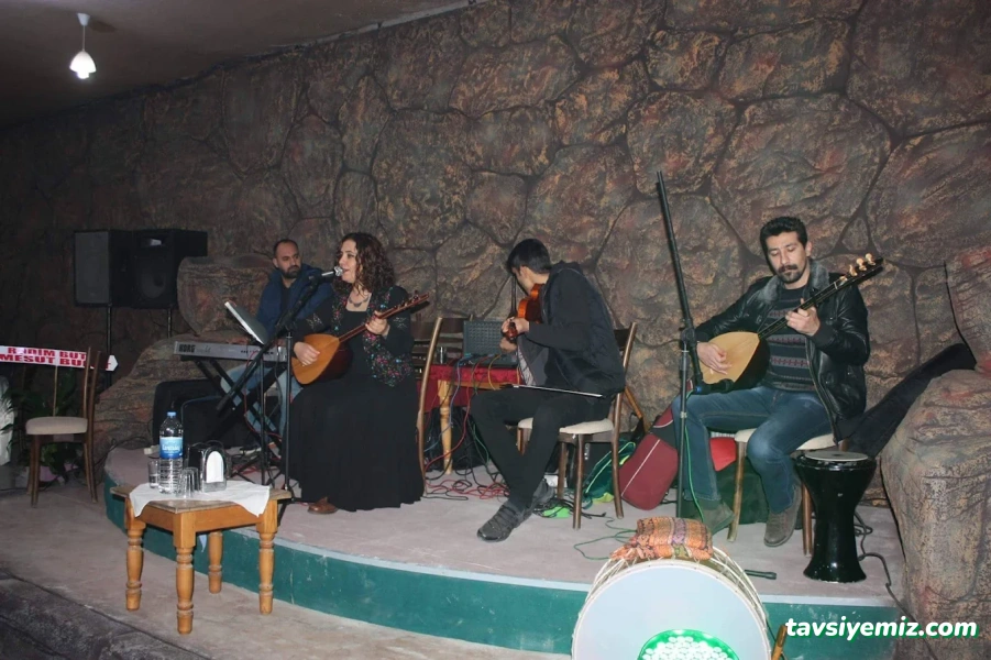 Tigris Cafe , Lokanta & Canlı Müzik Tigris Cafe , Lokanta & Canlı Müzik