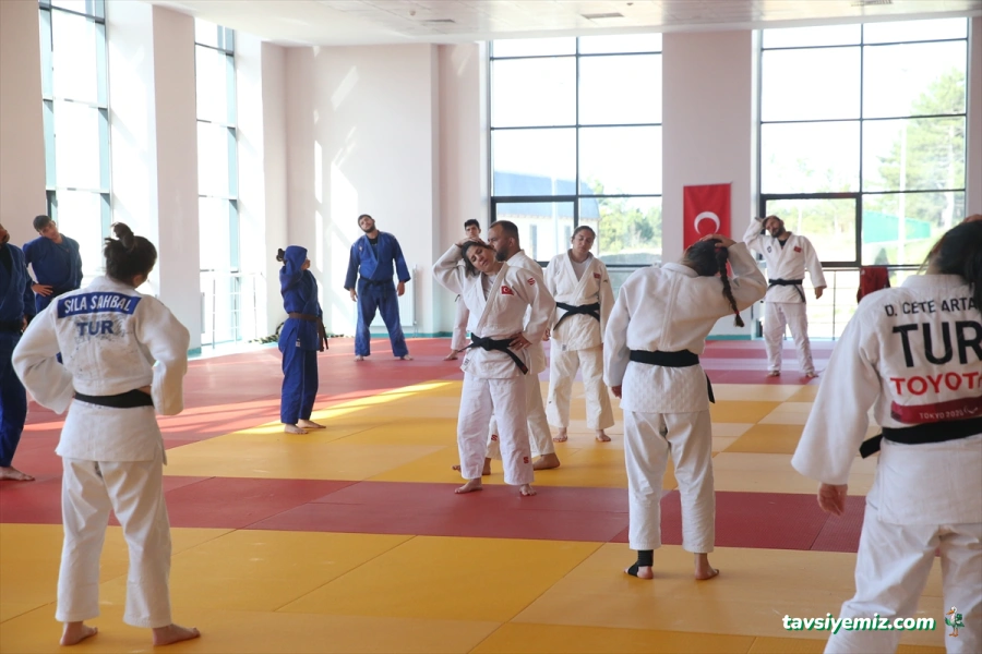 Tokyo Dövüş Okulu Tokyo Dövüş Okulu