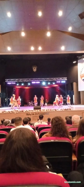 Trakya Üniversitesi Balkan Kongre Mer. Trakya Üniversitesi Balkan Kongre Mer.