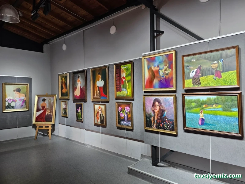 Tuğba Yıldırım Sanat Atölyesi Tuğba Yıldırım Sanat Atölyesi