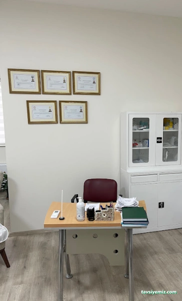 Uzm. Dr. İrfan Karatutlu, Fiziksel Tıp Ve Rehabilitasyon Uzm. Dr. İrfan Karatutlu, Fiziksel Tıp Ve Rehabilitasyon