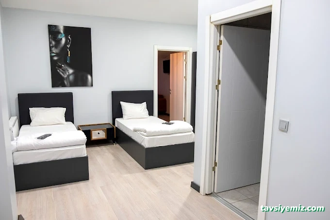 Zoom Hotel